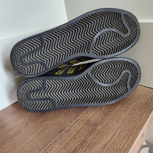 Special Edition Missy Elliot Adidas Shoes - Picture 6 of 7